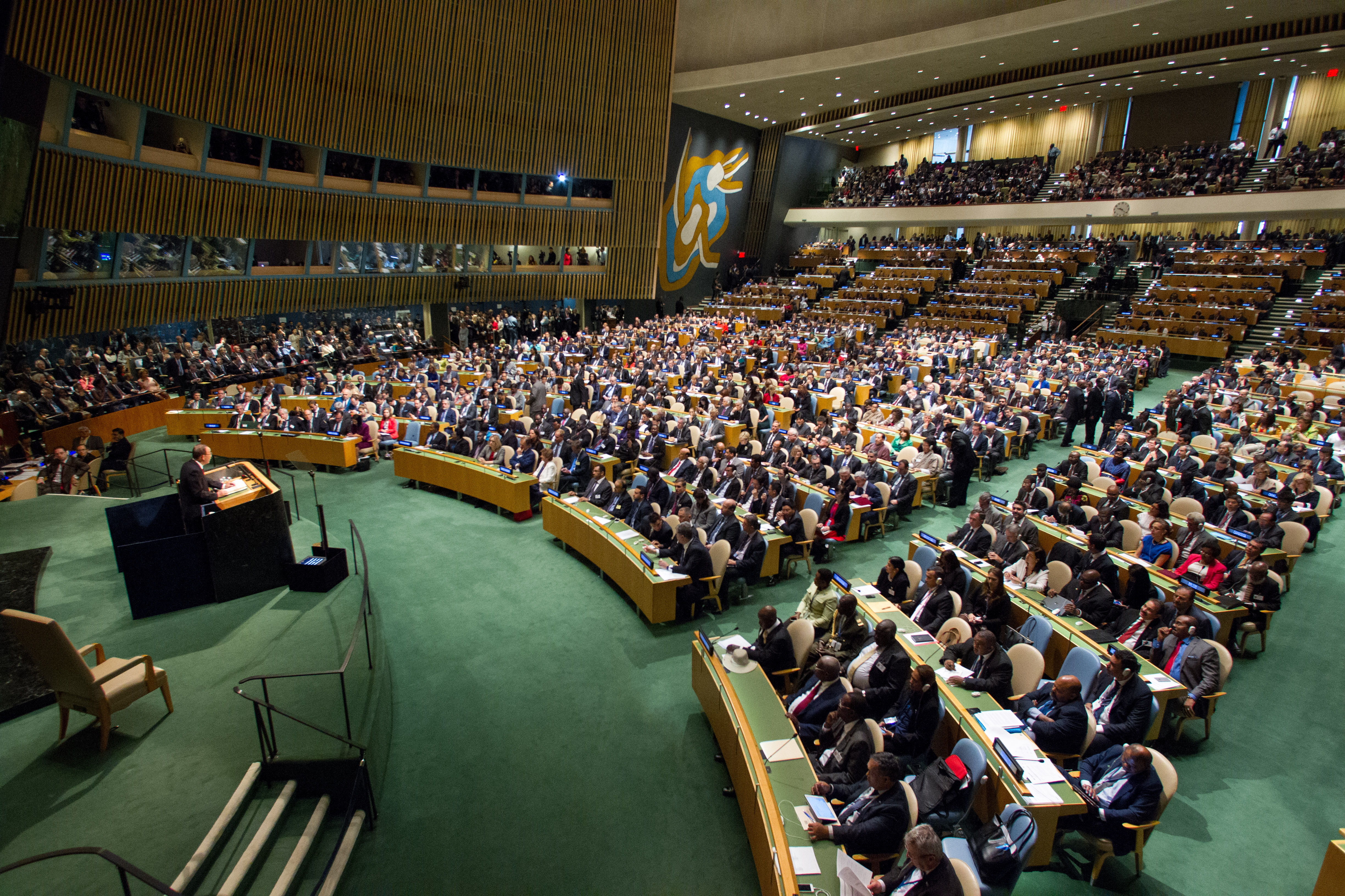 Укрепление оон. Третий комитет ООН. Генеральная Ассамблея ООН. ООН США. Зеленый зал в ООН.